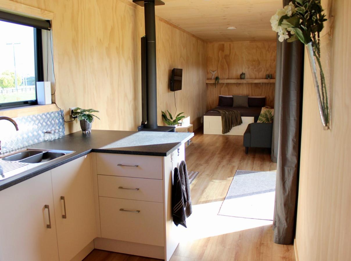 Luxury Container Cabin Мастертон Экстерьер фото